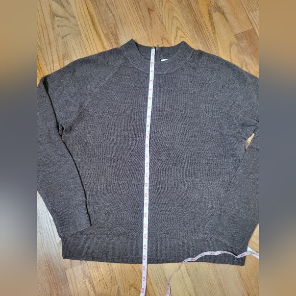 Mercer Street Studio Chocolate Crewneck Sweater. Size M Long Sleeve Zip Back - Picture 7 of 8
